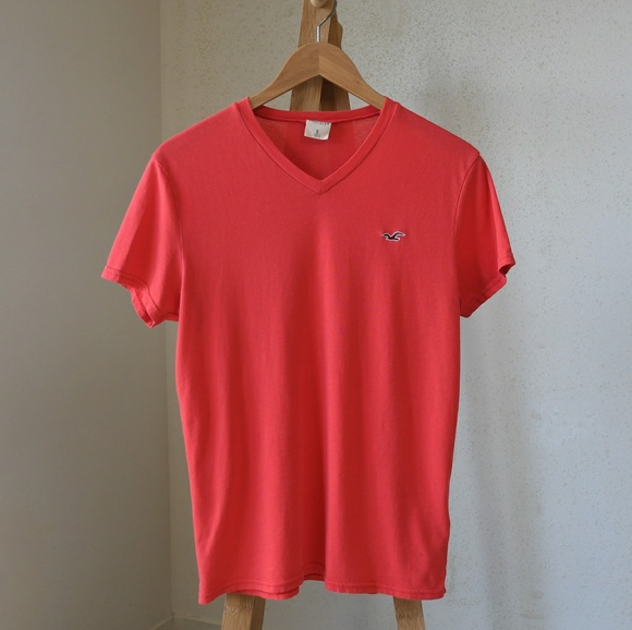 Hollister Bundle of 3 V-Neck Muscle Fit Tees - Picture 3 of 8